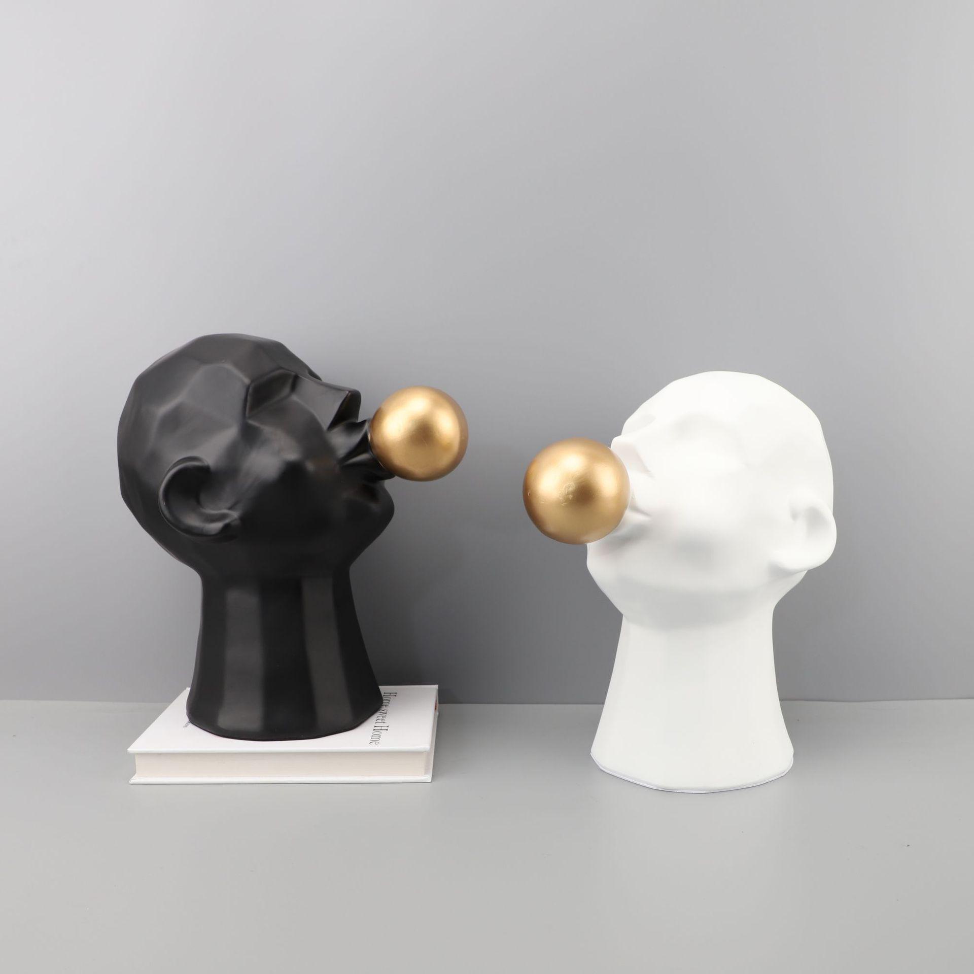 

Minimalist Resin Bubble-Blowing Boy Figure for Home Décor чорний
