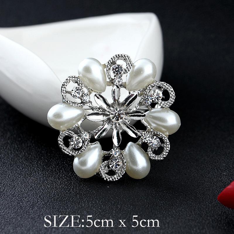 Mode Kristall Strass Persönlichkeit Vielseitig Perlenkranz Kleine Brosche Anstecknadel Damen Seidenschal Schnalle