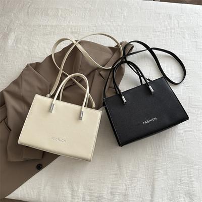 Fashionable Bag for Women's New Spring Slant Small Square Bag Simple and Beautiful Casual and Atmospheric One-shoulder Handbag