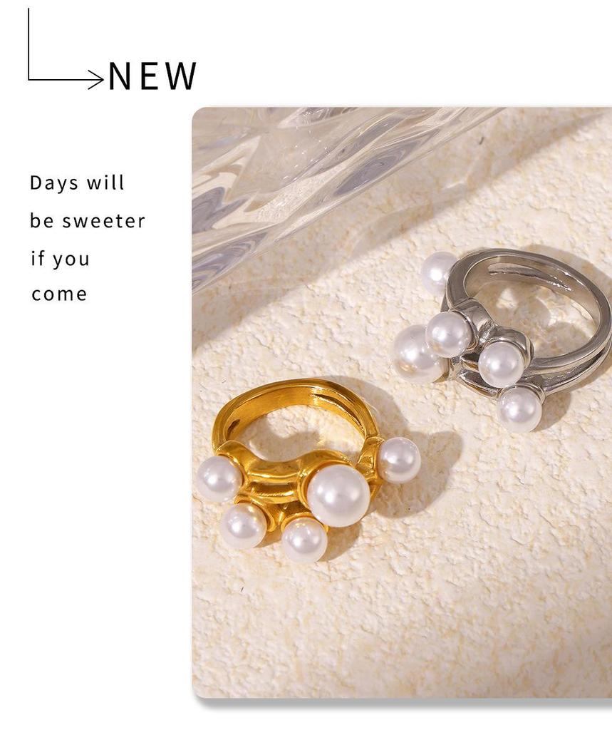 18k Gold-Plated Stainless Steel Hollow Ring with Faux Pearl Inlay