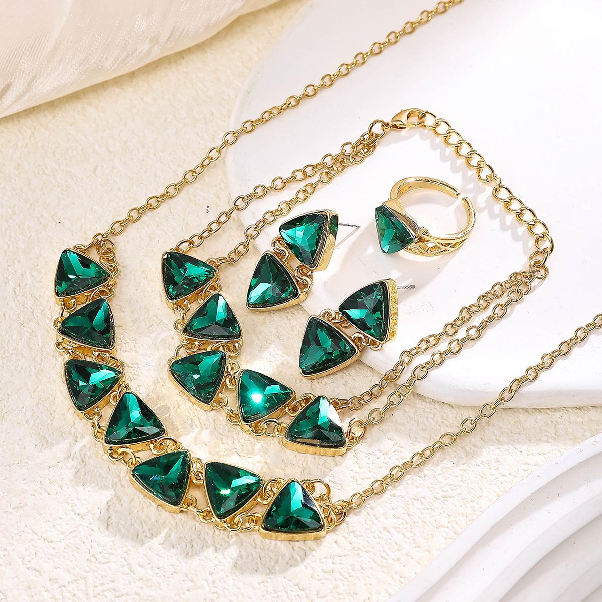 

Треугольник Кристалл Колье Ожерелье Серьги Браслет Кольца Женские Наборы Ювелирных Изделий