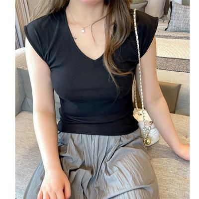New V-neck Right Shoulder T-shirt Large Size Short-sleeved Women's Inner Wear Fashionable Korean Top Threaded Sleeveless Bottoming Shirt Outer Wear