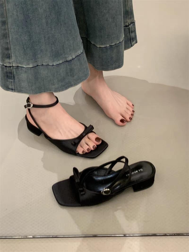 

Simple bow thick heel sandals 2025 summer new versatile design high heel sandals one-word buckle sandals 35