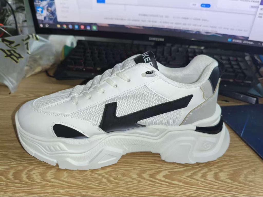 2024 Autumn/Winter Men's Trendy Low-Top Running Sneakers: Versatile Casual Shoes for Teens & Adults