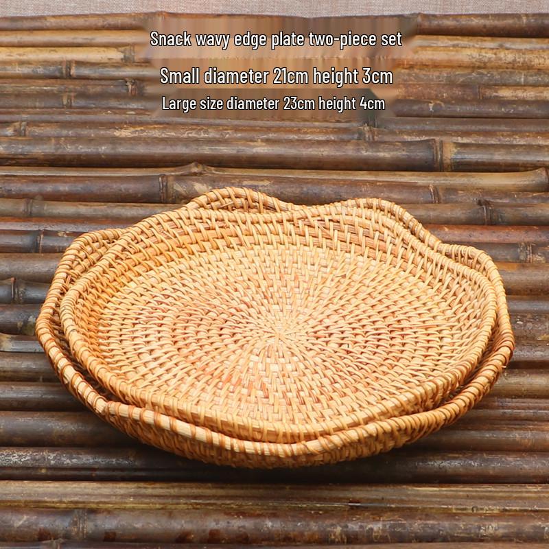Vietnamese Handmade Rattan & Bamboo Basket for Fruit or Steamed Buns - Round, Simple Design for Household Use
