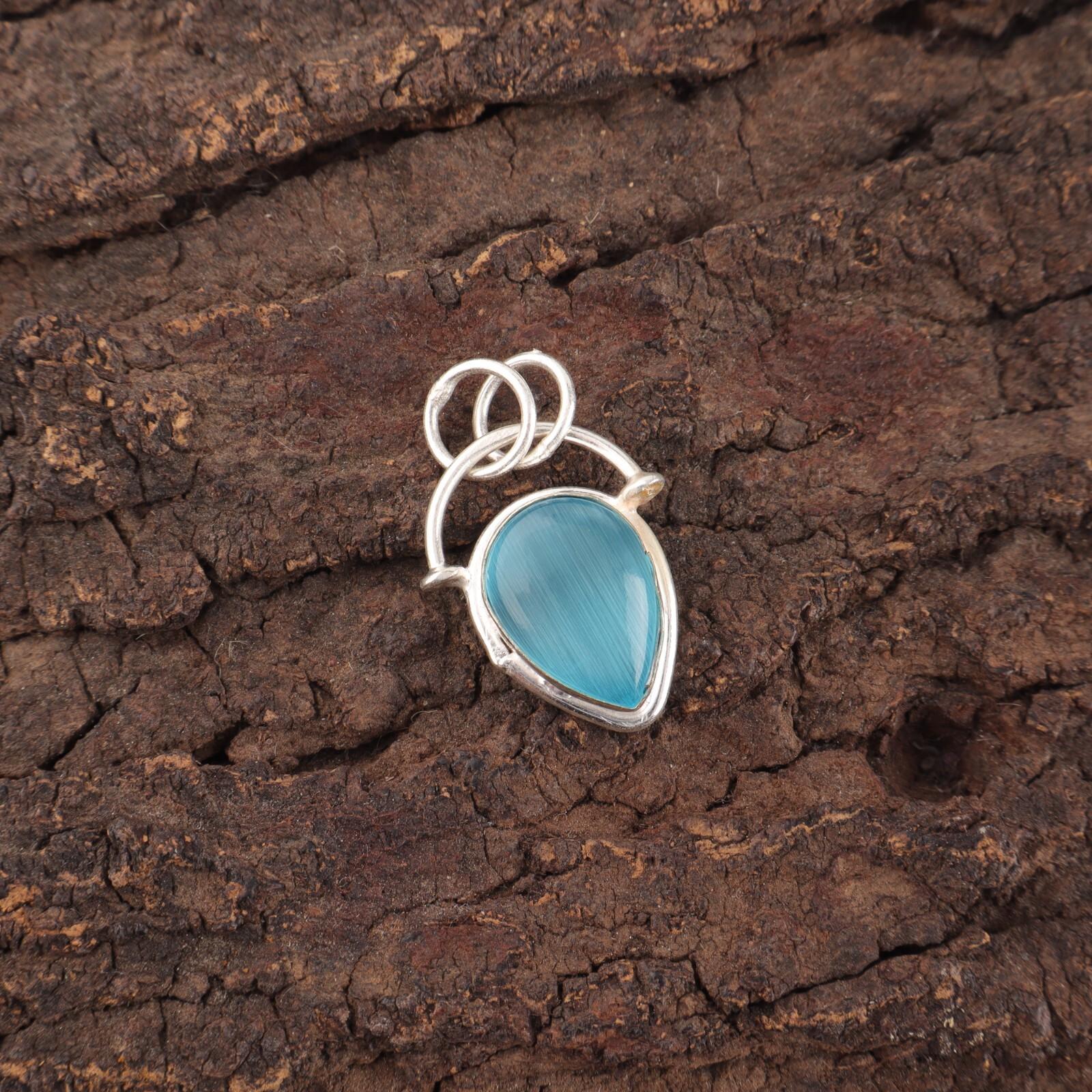 

Blue Cat S Eye Gemstone 925 Silver Engagement Gift Sisters Day Artisan Pendant PP-56-39