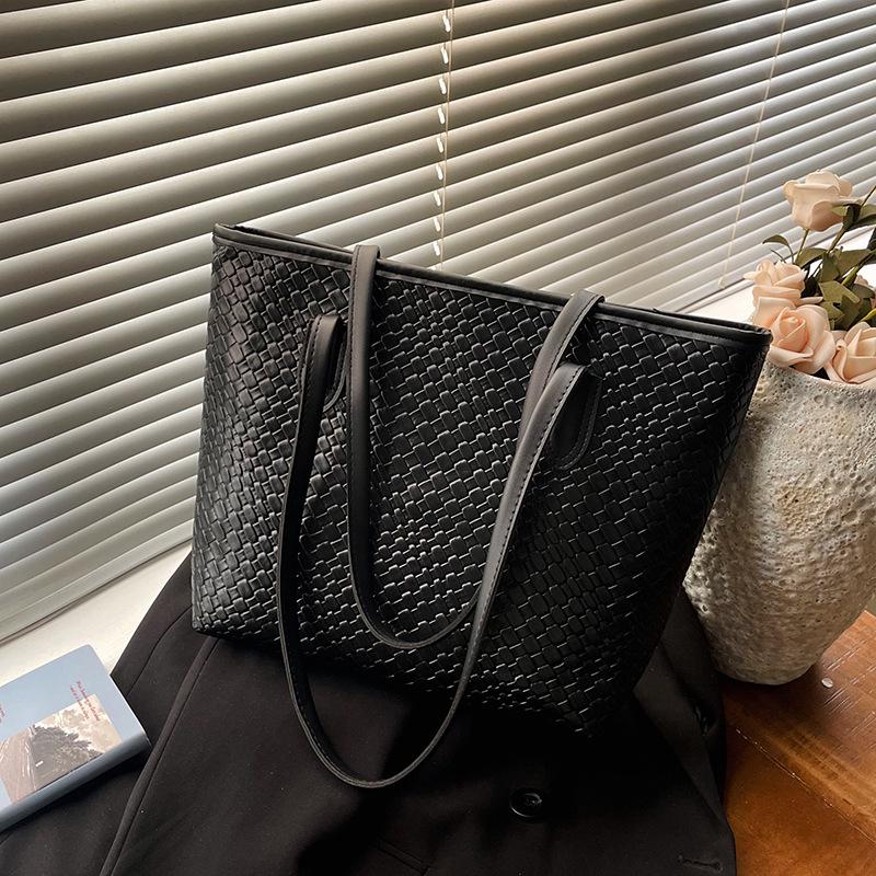 2026 Early Autumn Woven Texture Large Capacity Casual Tote Bag - Trendy Solid Color Single Shoulder Style