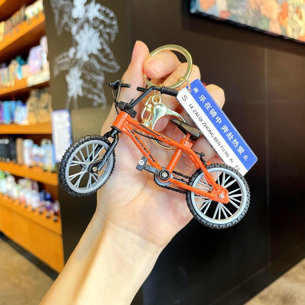 Creative Mini Bike Keychain Exquisite Mountain Bike Key Chain Couple Bag Pendant Gift