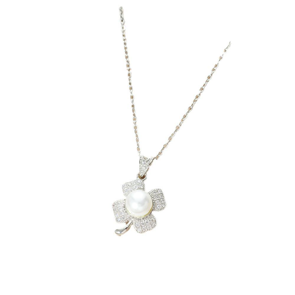 Light Luxury Flower Iris Imitation Red Sapphire Necklace Versatile Fashion Temperament Set for Women