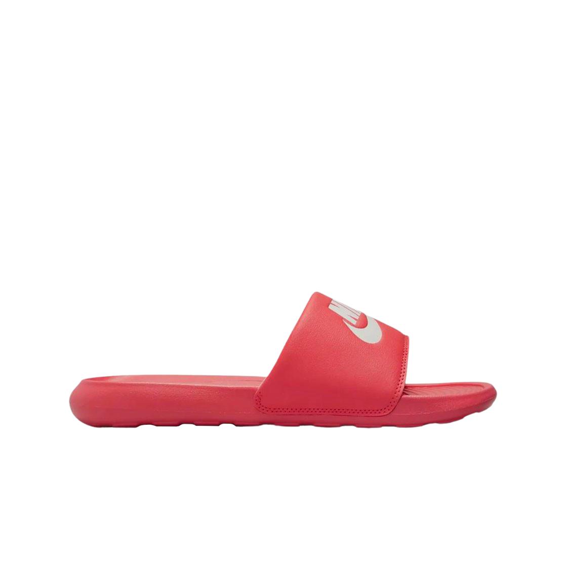 

Женские кроссовки Nike Victory One Slide Sea Coral Sail CN9677-802
