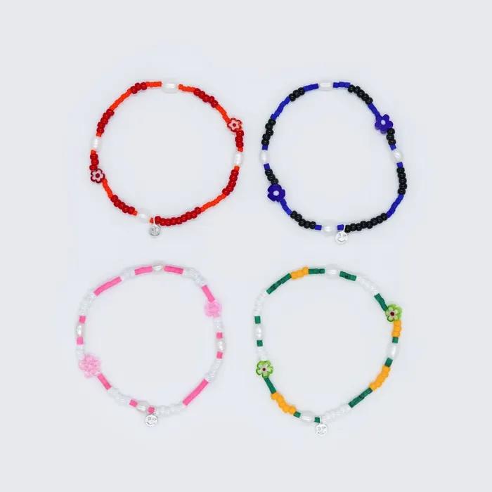 Bonbo Freshwater Pearl Mini Smile Flower Charm Bead Bracelet