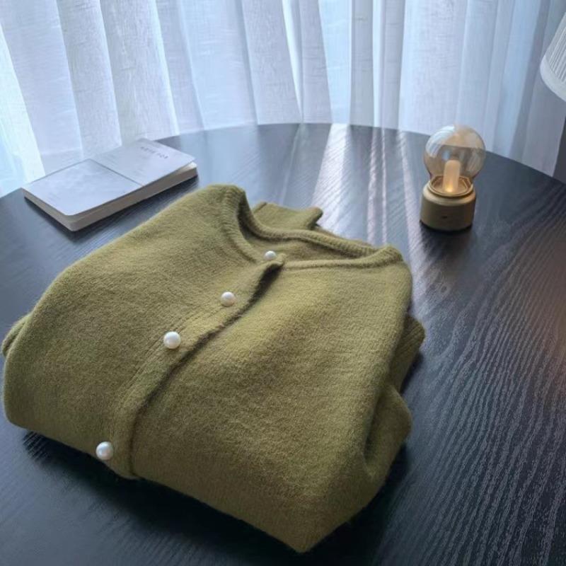 Spring and Autumn Candy Color Pearl Button Knitted Small Cardigan Women's Age Reduction Small Fresh Sweater Jacket Long Sleeve Top, Trendy