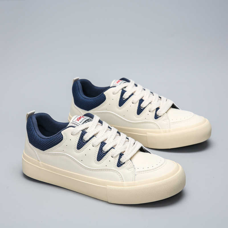 Fashion Light Spring Men Black Trainers Vulcanize Original New Year's Sneakers New Shoes Sport Chassure New Arrival Tenes Mascolino