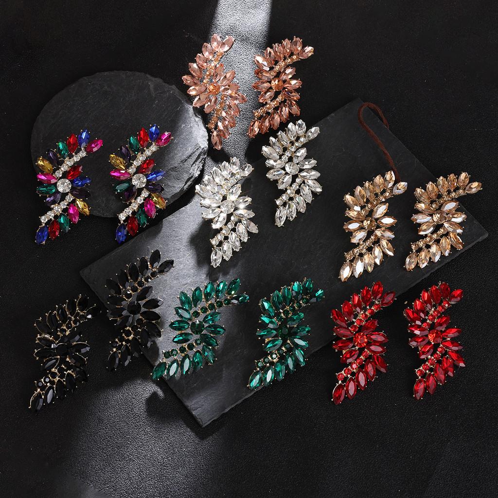 Fashion Geometric Crystal Drop Earrings For Women With Alloy Material Elegant Evening Jewelry