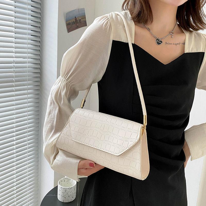 Новая популярная сумка-подмышка в стиле ретро-багет для женщин, новая красная сумка через плечо с сеткой Tide Net, маленькая квадратная сумка белый