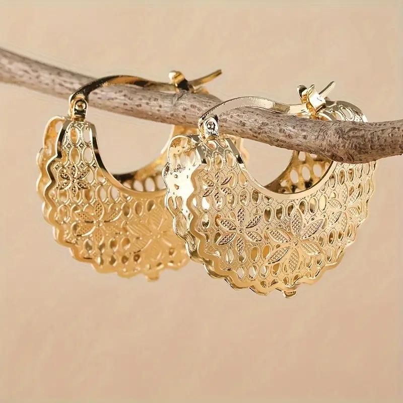 Neue Trendige Statement-Creolen für Damen Goldfarbe Herzohrring Luxusschmuck für Hochzeit Jahrestag Geschenk