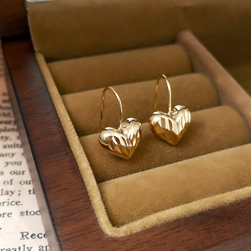 Vintage French-Style Silver Needle Earrings - Women's Elegant Studs with Retro Court Charm