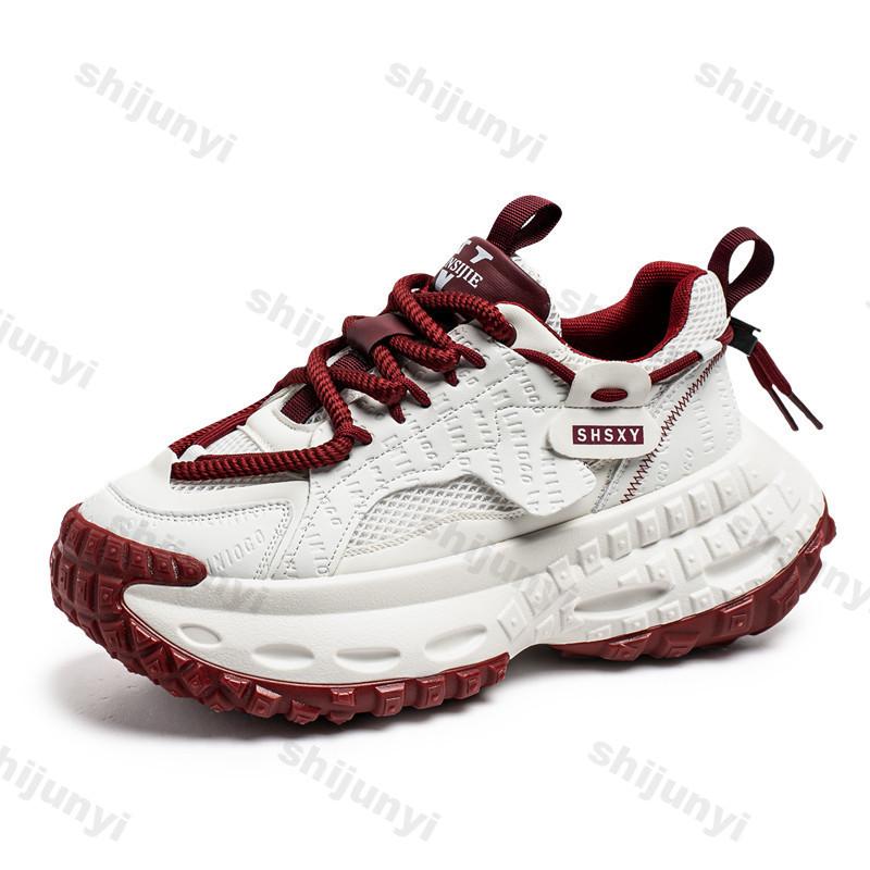 

Модные нишевые мужские повседневные туфли 2025 весна спортивные универсальные туфли на толстой подошве увеличивающие рост кроссовки в стиле папа удобные модные кроссовки 39 красный