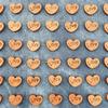 (100pcs/pack) Heart-shaped Wood Colour Buttons Handwork Sewing Scrapbook Clothing Crafts Accessories Home Decoration