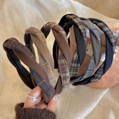 Kadınlar İçin Retro Plastik Kadife Vahşi Düz Renk Saç Bandı Moda Kız Yüz Yıkama Geniş Kenarlı Basit Saç Bandı Saç Halka Süs Yeni