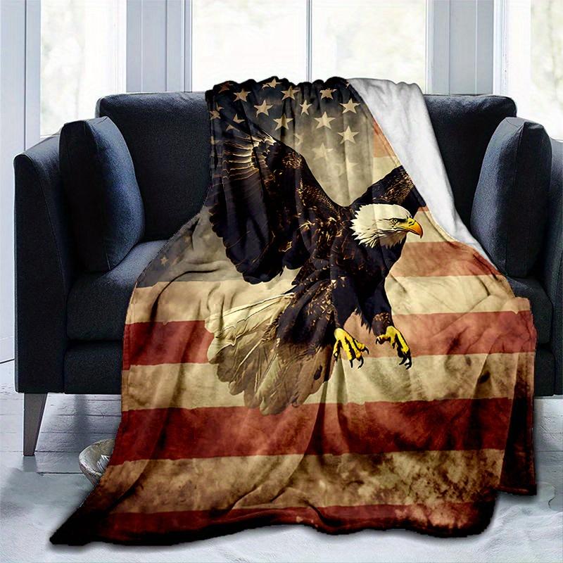 Eagle Print Fleece Blanket - Majestic Flannel Throw for Sofa/Bed, Soft , Adventure-Themed Gift for Outdoor Lovers & Travelers