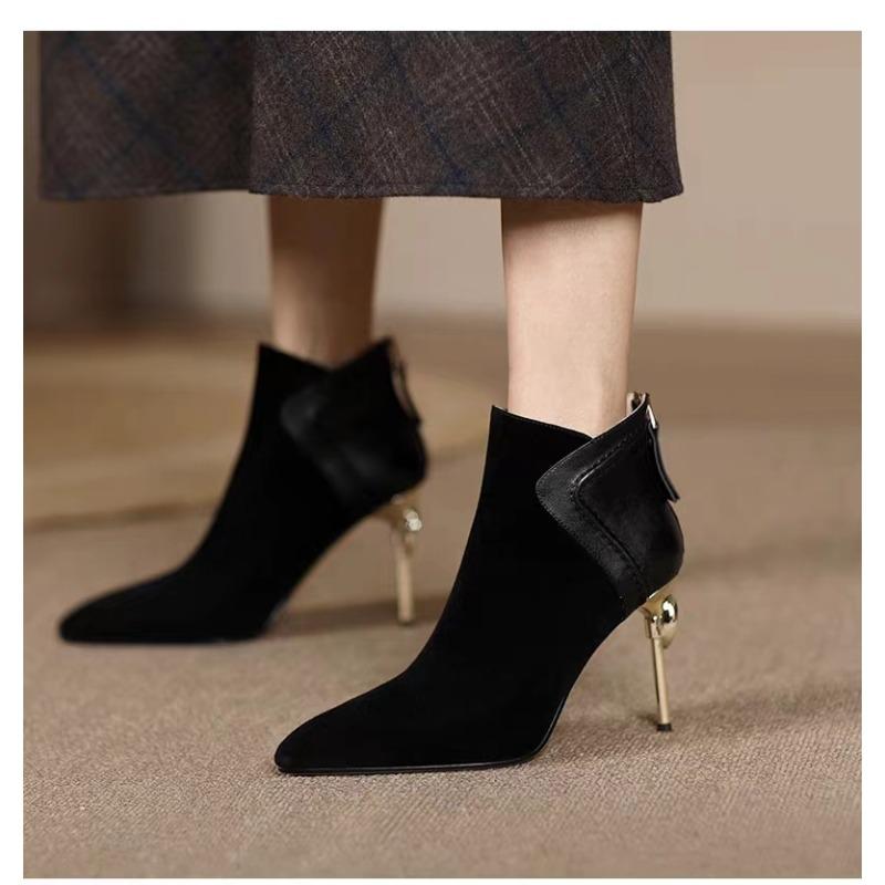 Botas Femininas Fashion Estilo Britânico Moda Costuradas Estilo Retrô Versátil Bico Fino Salto Agulha Temperamento Botas de Moda Feminina de Salto Alto