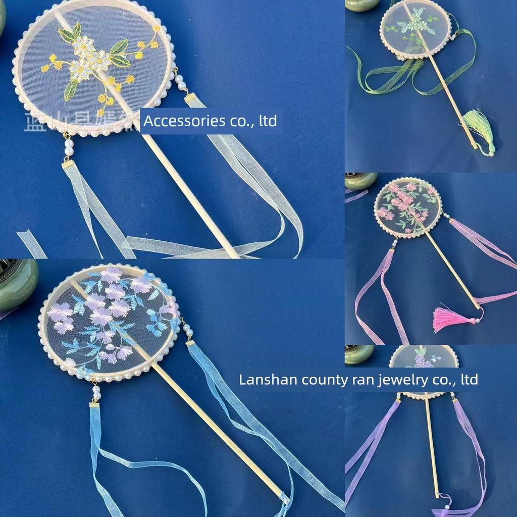 New Vintage-Style Round Fan with Pearl Embroidery, Unique-Shaped Fan for Photo Shoots in Scenic Spots, Hanfu Accessory, Eight-Petal Round Fan