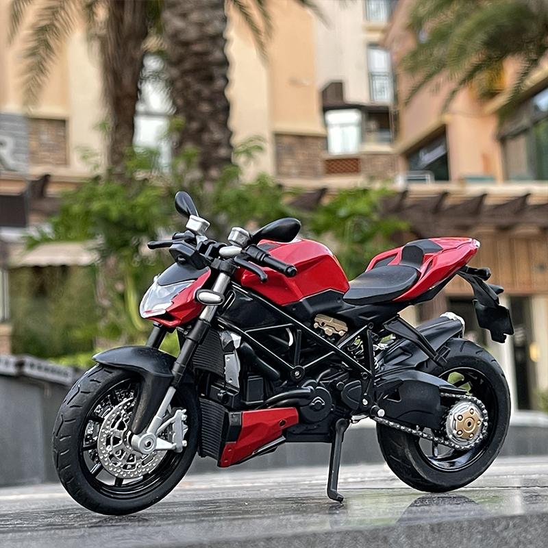 1/12 DUCATI Streetfighter V4 Carbon Red Die Cast Toy Vehicles Collectible Hobbies Motorcycle Model Toys Childrens Birthday Gifts