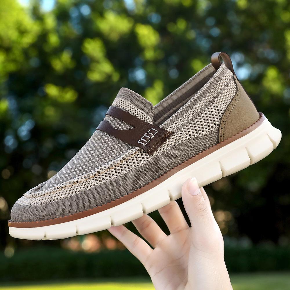 Shoes Men's Spring New Large-size Men's Shoes Are Breathable and Non-smelly. Feet Versatile Men's Shoes Fly-woven Shoes
