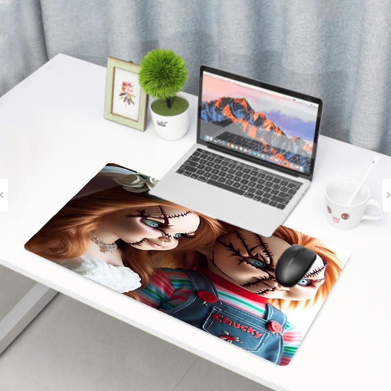 Bride of Chucky Print Mouse Pad, Anti‑Slip Desktop keyboard Mat, for PC Laptop Gaming Working Daily Use, Cool Festival Surprise Gift