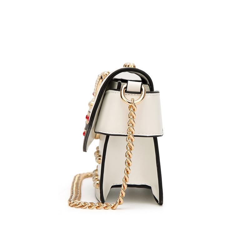 Nuova borsa a forma di ape con perle Borsa a tracolla messenger versatile europea Borsa piccola da donna dolce alla moda