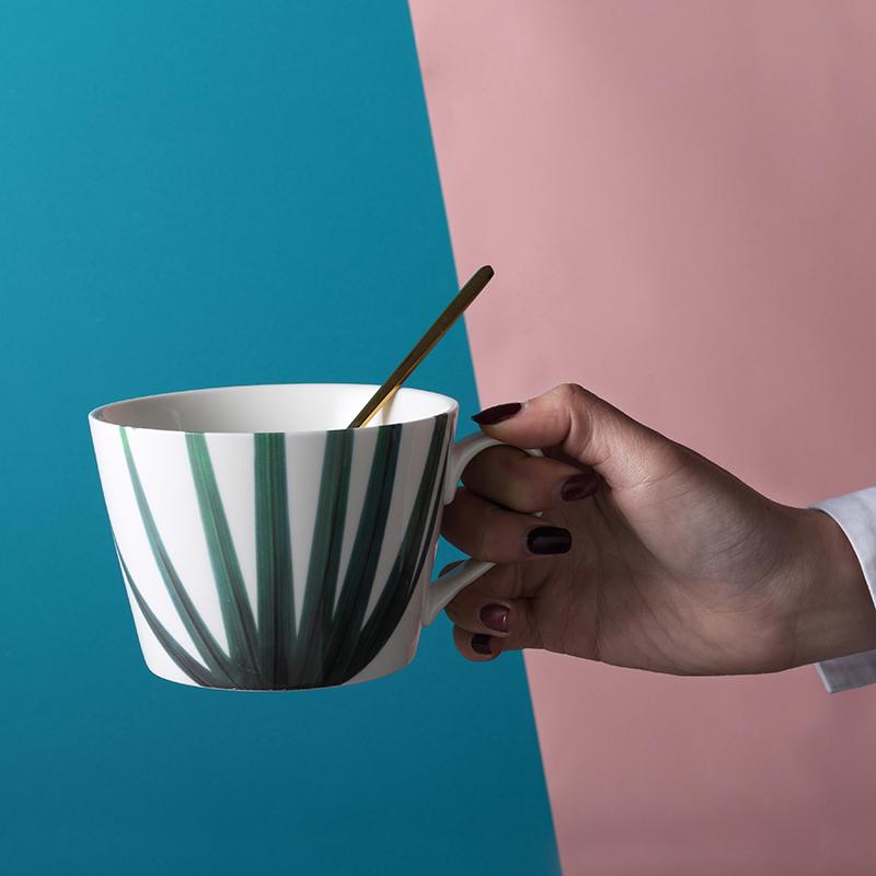 1 szt. Kubek z zielonym liściem w stylu europejskim, ceramiczny kubek do mleka, kubek na wodę, kubek do kawy z porcelany kostnej, filiżanka do herbaty, naczynie do picia