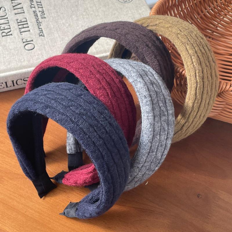 Koreanischer Wollstrick-Stirnreif mit breiter Krempe für Damen - Elegante Haarklammer für den Herbst/Winter.
