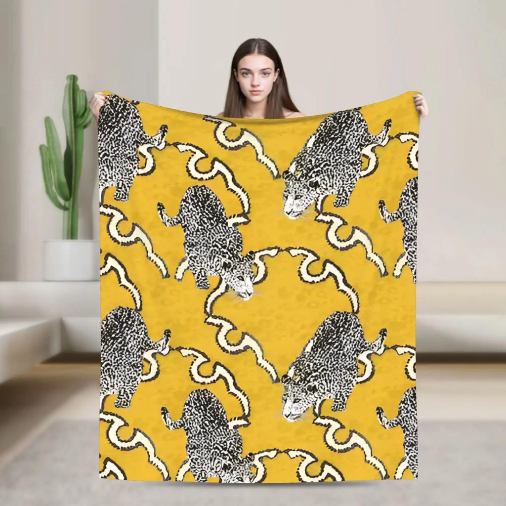 Scandinavian Style Leopard Lover Blankets Warm Soft Plush Throw Blanket For Couch Bed Travel Office Flannel Bedspread Bed Cover