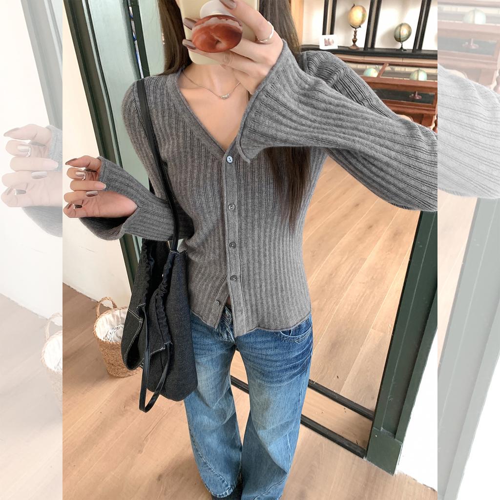 Korean new autumn and winter wear with breasted buttons knitted cardigan V-neck long-sleeved slim-fitting bottom with thin top women's clothing