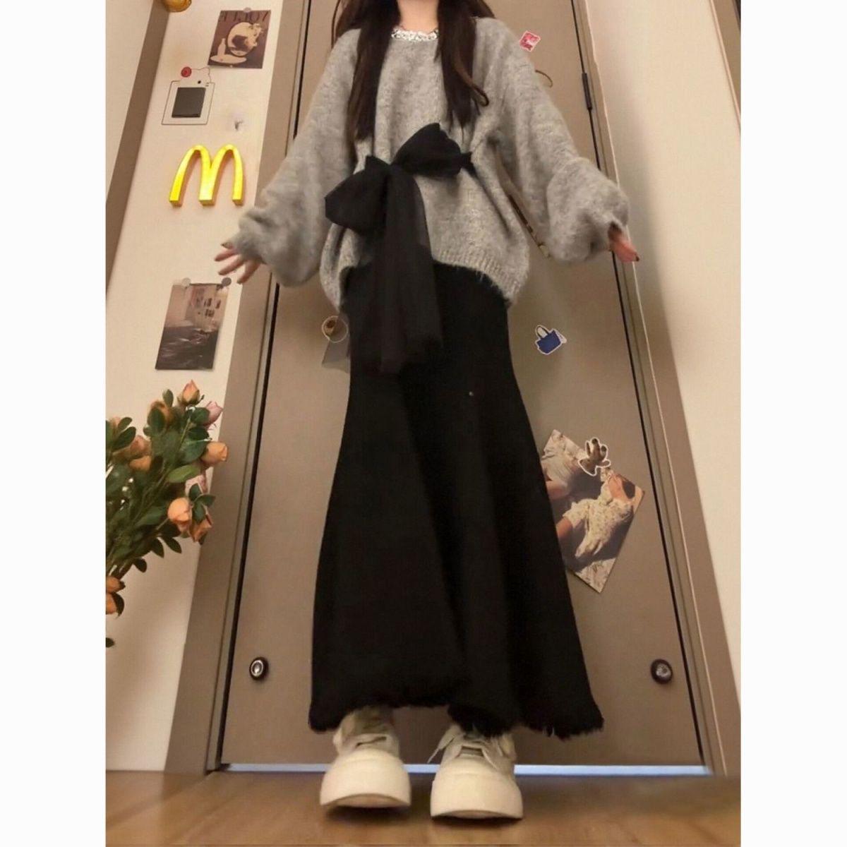 Korean Style Bow Tie Lace-Up Sweater & Fringe Skirt Set for Autumn/Winter M