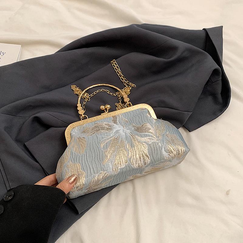 New Chinese Style Hand Embroidery Evening Bag Retro Single Shoulder Crossbody Bag Ladies Shell Bag Casual Simple Style Hand-held