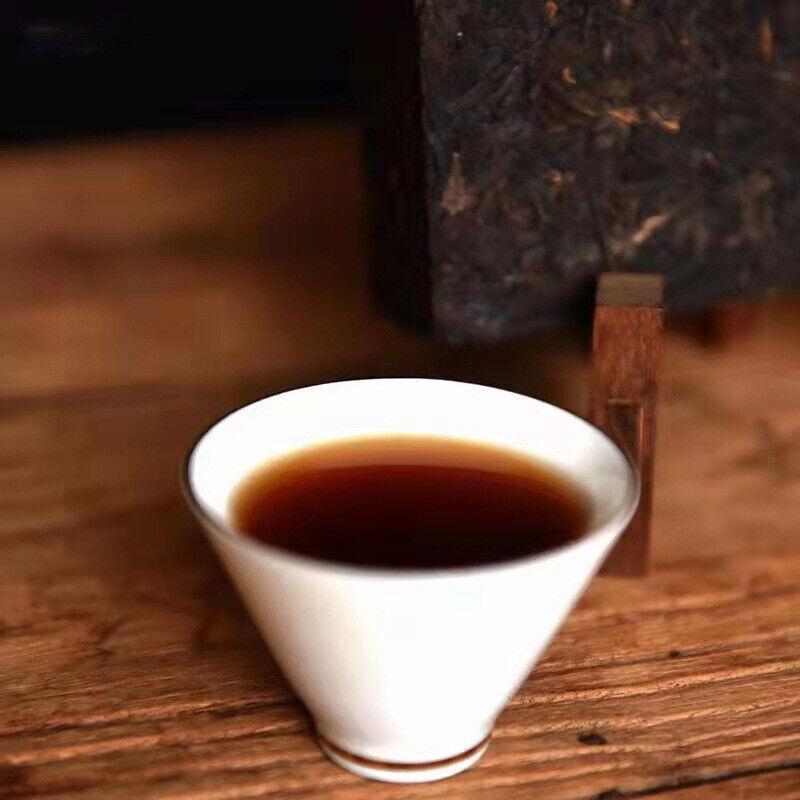 Yunnan Pu'er Ripe Tea 2010 Old Tea Brick Old Pu'er Ripe Tea Brick 1000g