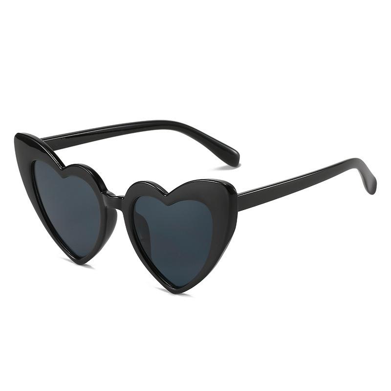 Fashion new love women's sunglasses European and American trend hinge tooth peach heart sunglasses personalized glasses