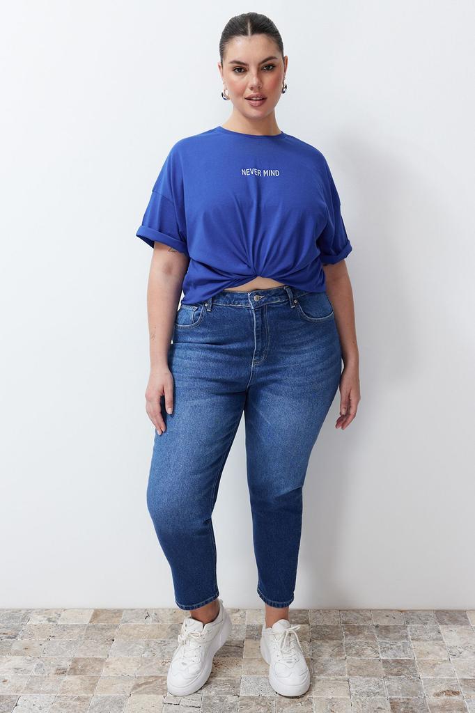 Damska Koszulka Dzianinowa Oversize w Dużym Rozmiarze z Czerwonym Napisem