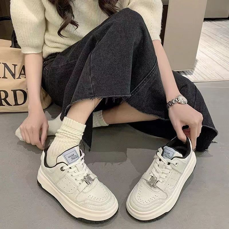 

2024 новая корейская версия повседневные кеды с взрывным узором, белые кеды, нишевая толстая подошва, увеличивающая рост, модная спортивная обувь, тренд 40 белый