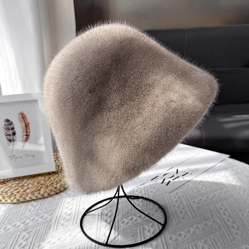 Luxury Unisex Winter Adjustable Hand Embroidery Bucket Hat Elegant Warm Fashion Real Mink Fur Cap for Casual Travel