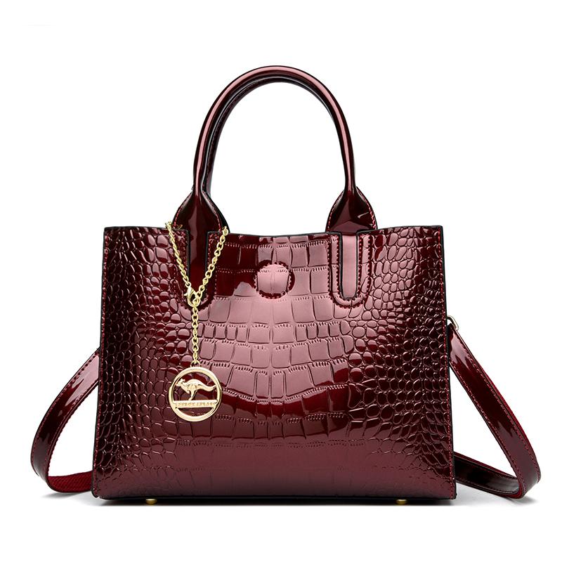 Luxury Crocodile pattern Large Capacity Commuting Women Crossbody Shoulder Bags Retro Patent Leather Handbags Shopping Tote Sac