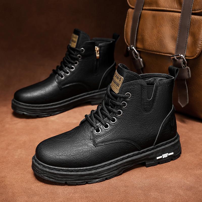 Luksuriøse menn ankelstøvler Retro britiske høye toppstøvler for menn mote skinnsko av høy kvalitet 2024 Nye utendørs menn motorsykkelstøvler