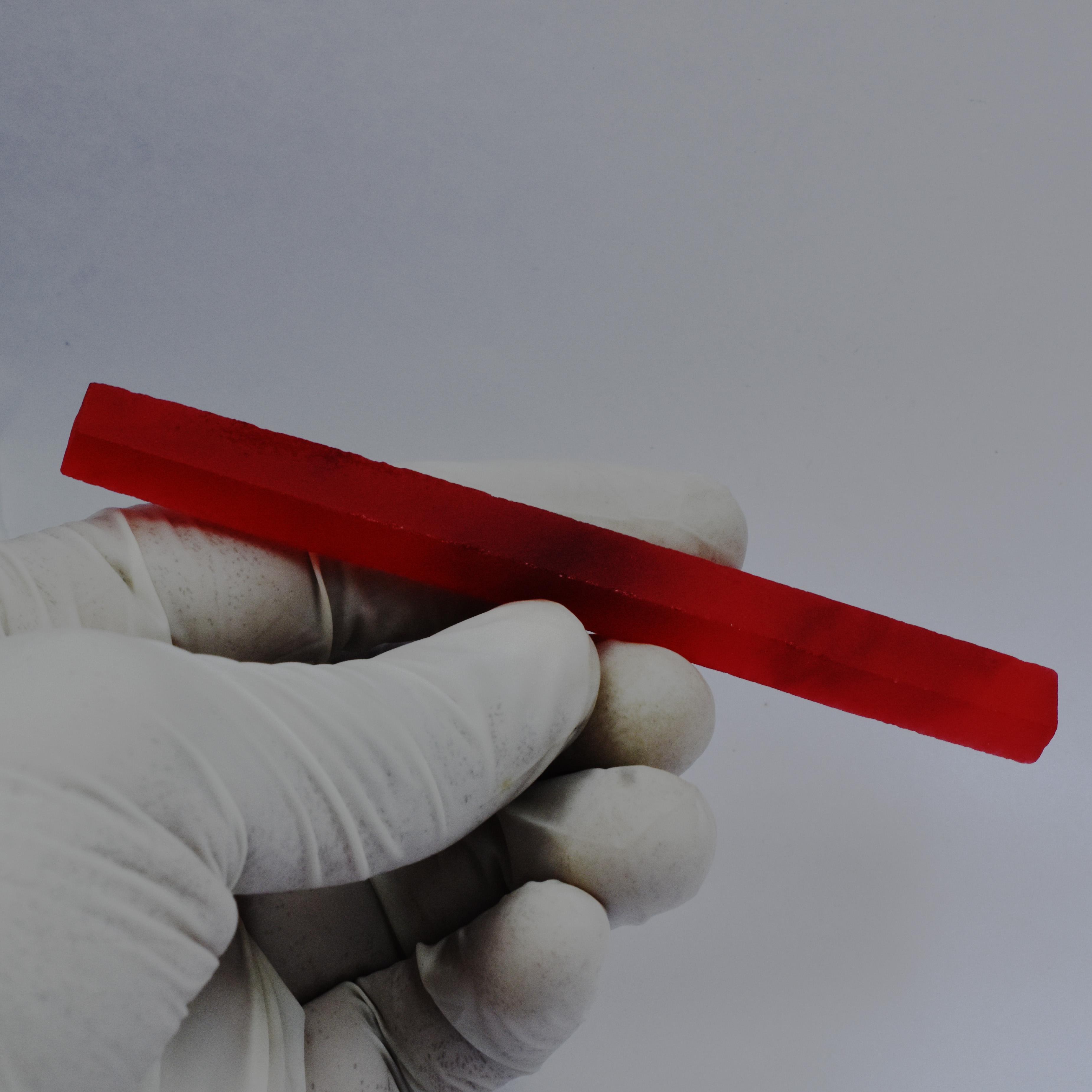 

Natural Red Ruby Rough 71.90 Carat Dyed Rough Uncut Raw CERTIFIED Loose Gemstone AR-2363-S 101.7 mm approx. червоний