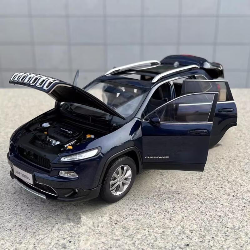 Linyi Toy Car 1:18 Jeeps Cherokee Suv Alloy Car Model Diecast Metal Off-Road Vehicles Car Model High Simulation Childrens Toys Gift Decoration
