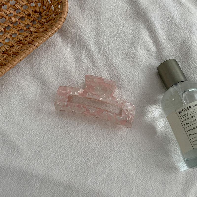 Korean Imitation Acetate High-End Shark Hair Clip - Elegant Hair Accessory for Stylish Looks