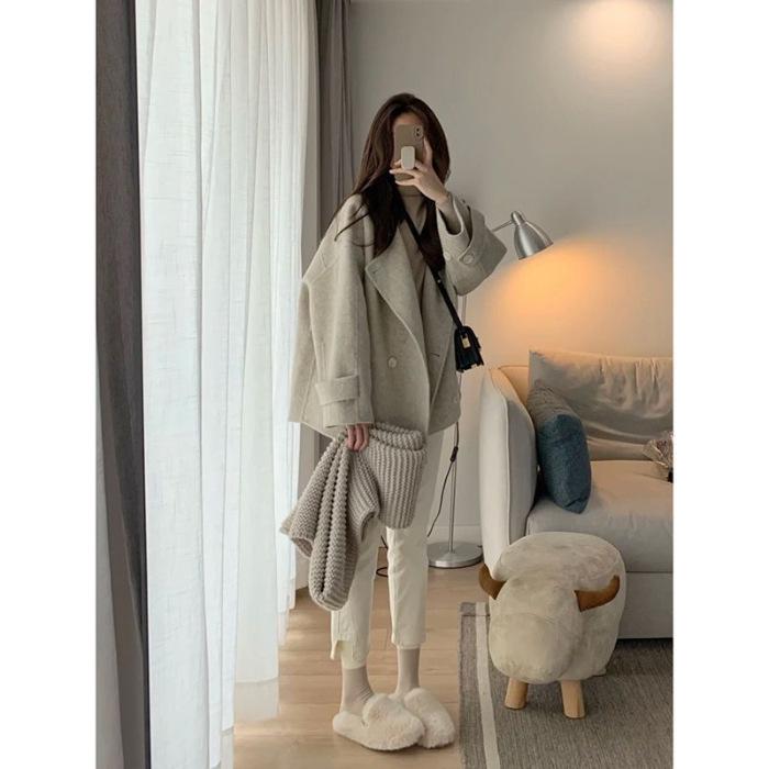 Korean Style Women's Small Winter Wool Coat with Quilted Lining - Non-Trendy