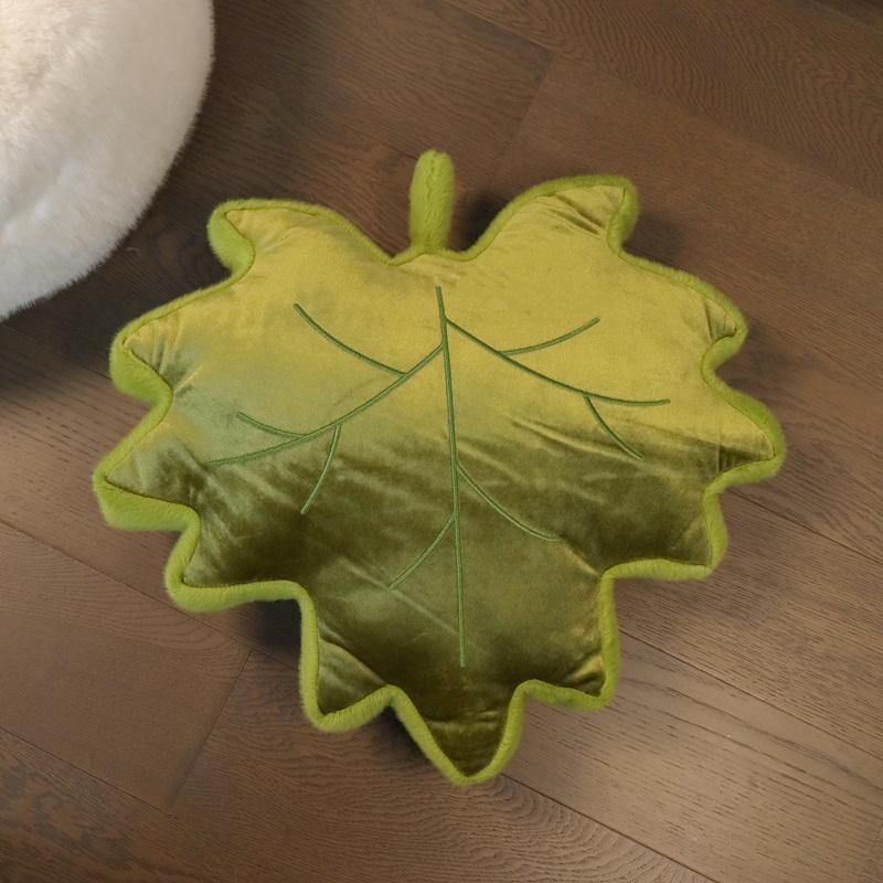 45cm Maple Leaf Throw Pillow Brown Green Leaves Artificial Plants Plushies Toys Sofa Bed Lumbar Cushion Suitable For Home Decor