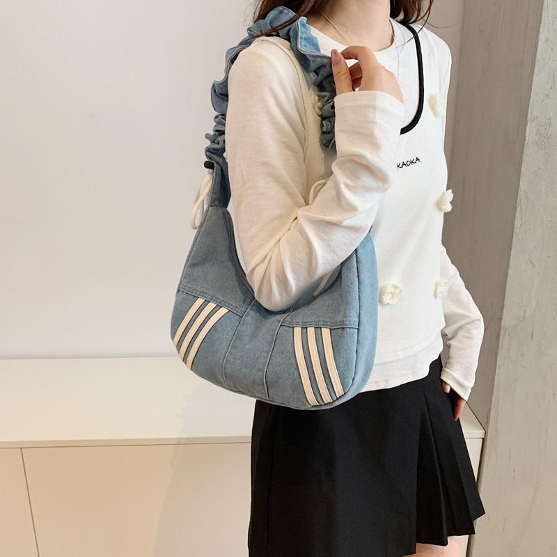 Fashion Denim Hobo Bag Ruched Strap Striped Design Zipper Closure Casual Shoulder Purse for Women